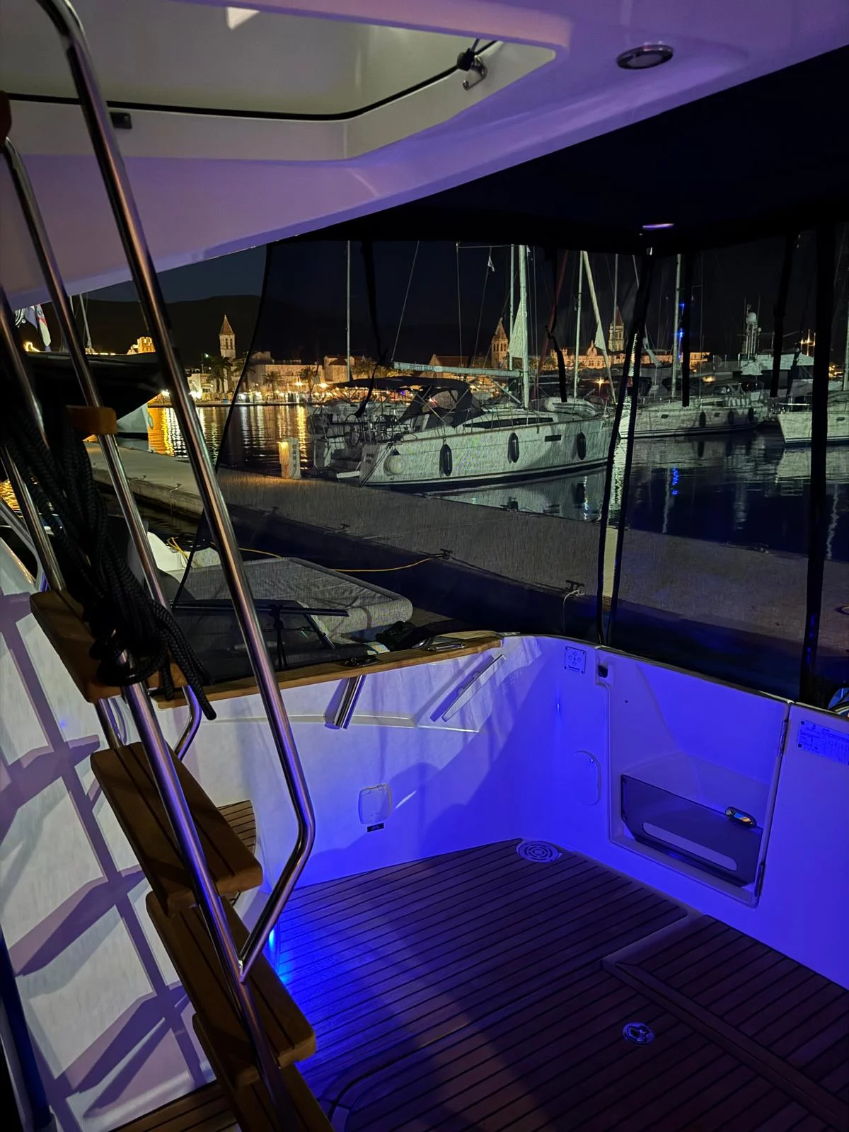 Beneteau Antares 36 (Antares 36)  - 18