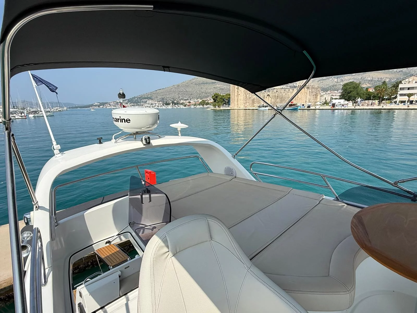 Beneteau Antares 36 (Antares 36)  - 28