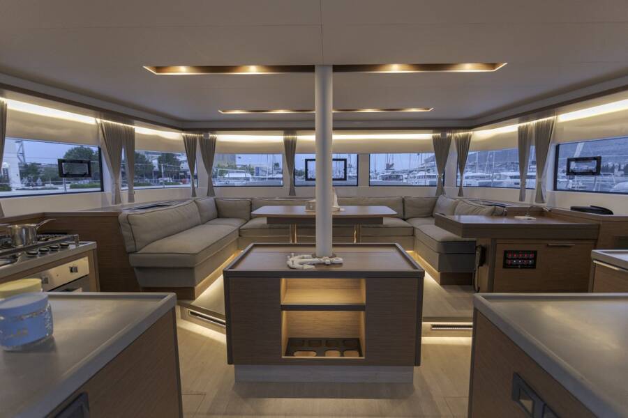 Photo #3 - Lagoon 50F (Captain Morgan) in Marina - 22272