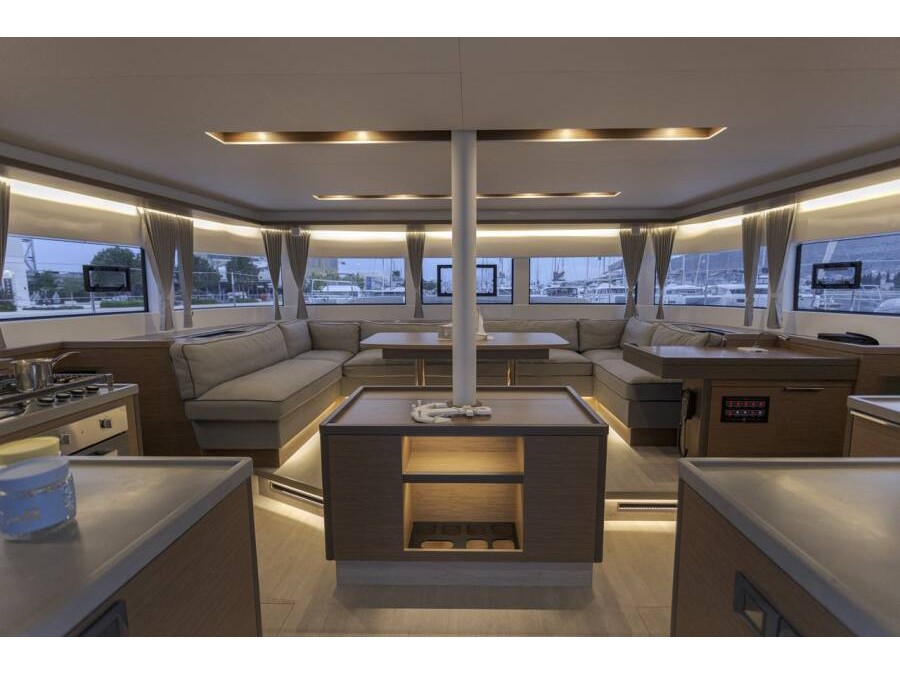 Photo #9 - Lagoon 50F (Captain Morgan) in Marina - 22272