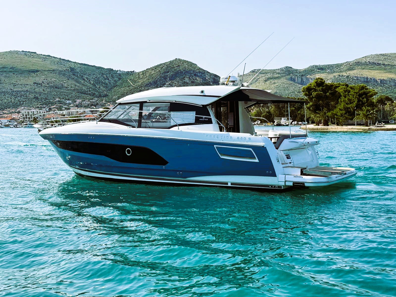Photo #9 - Prestige 420 S (Majabell II) en Trogir - 21304