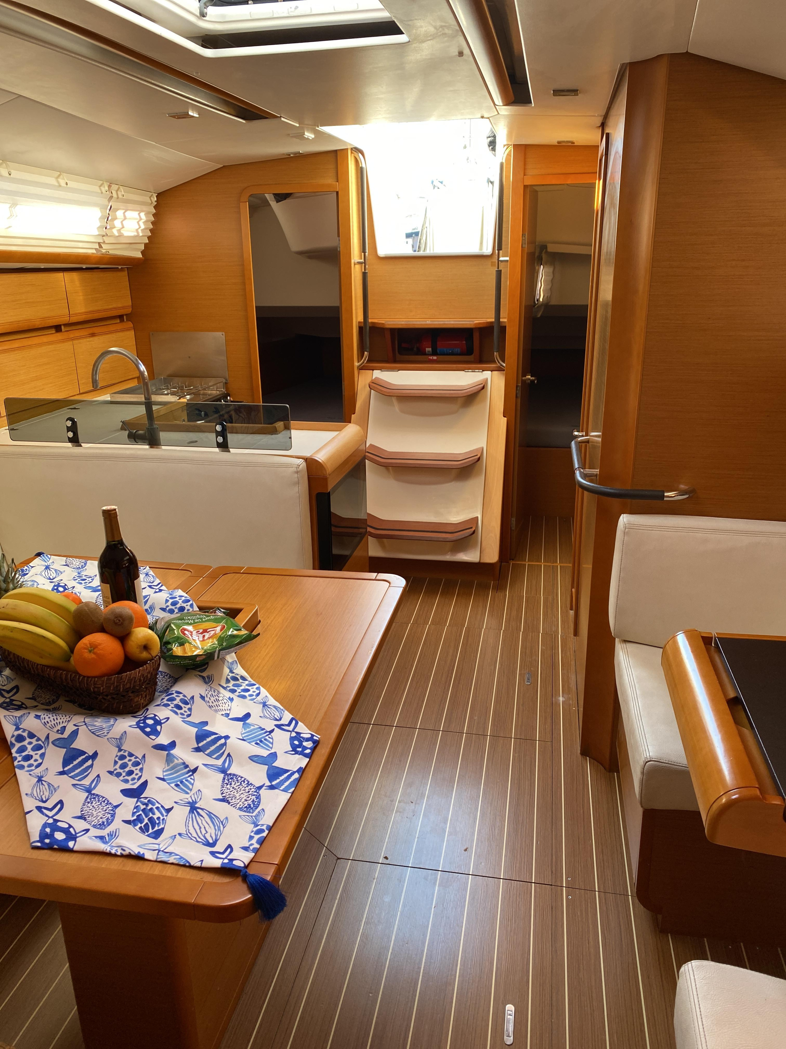 Photo #5 - Sun Odyssey 409 (Mercann) in Marmaris - 14599