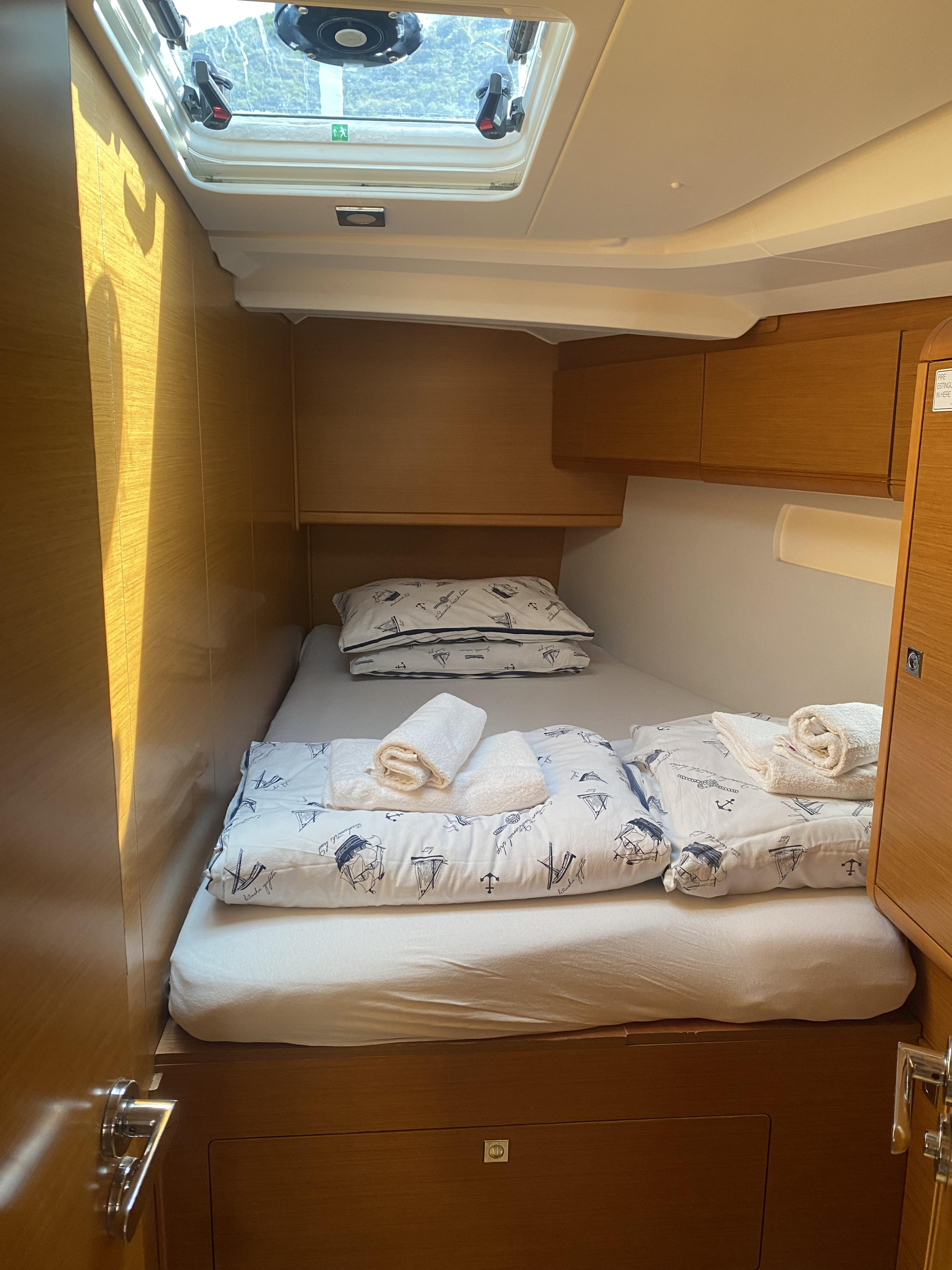 Photo #6 - Sun Odyssey 519 (Elise of Sweden) in Krk - 22314