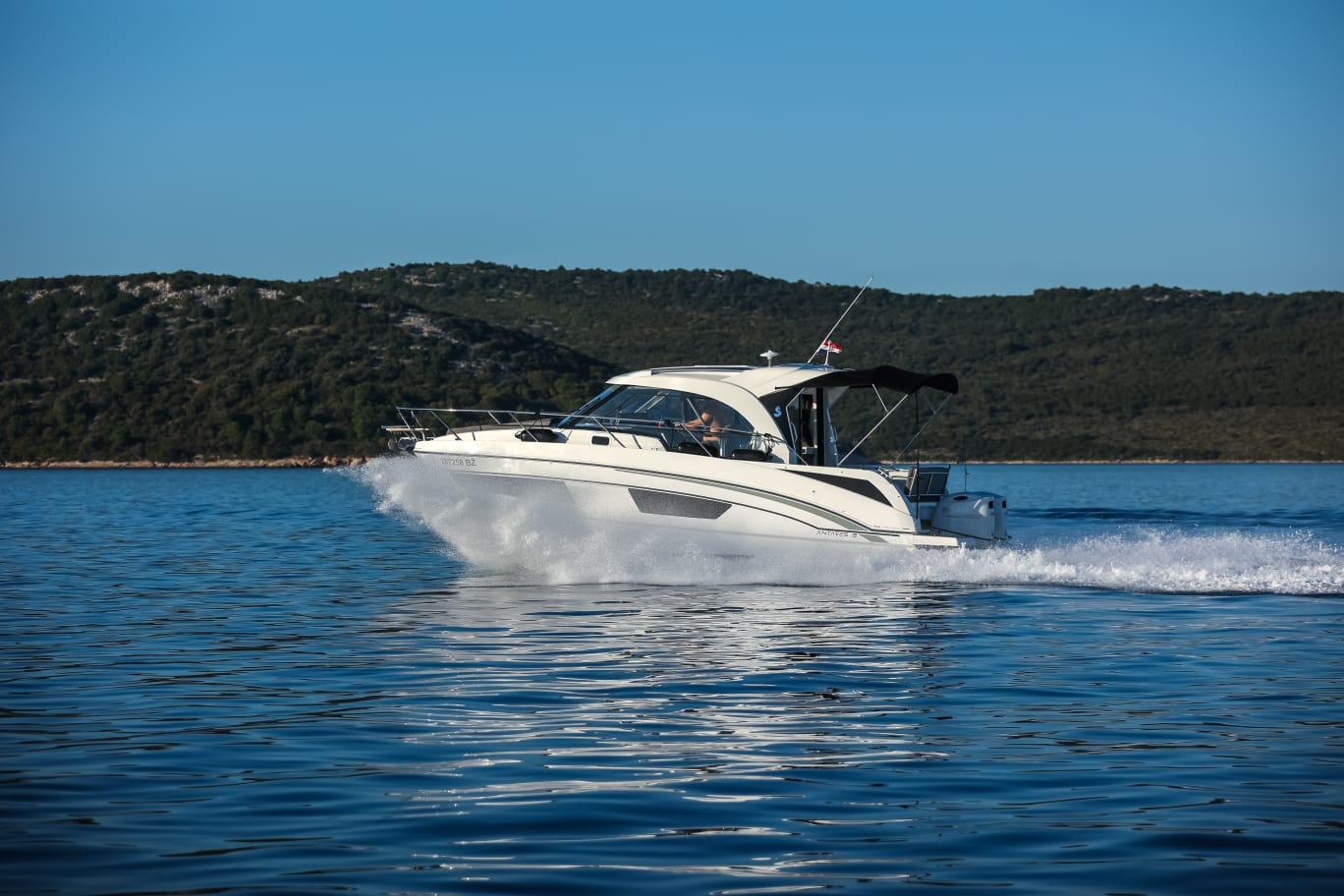 Photo #10 - Antares 9 OB (M & N) en Zadar - 22323