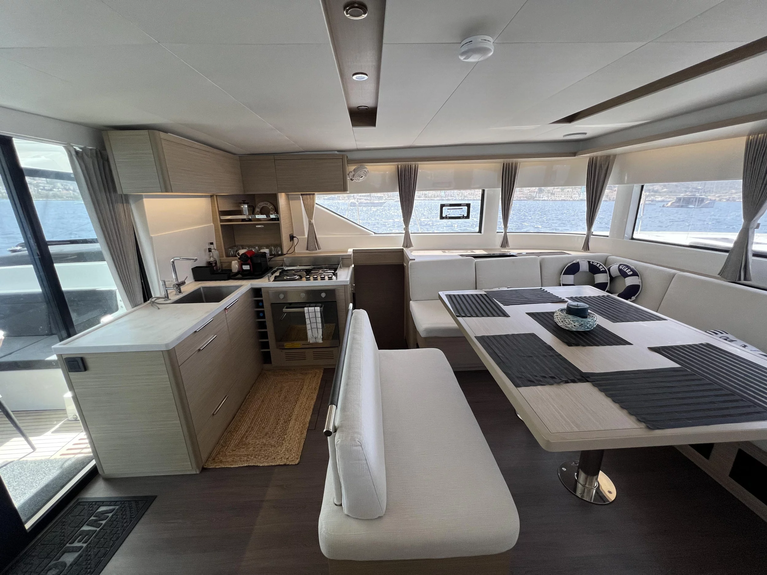 Lagoon 51 (Pearl)  - 17