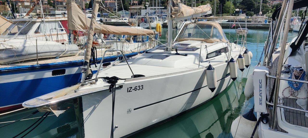 Photo #2 - Dufour 350 (Joy AS) in Izola - 22328