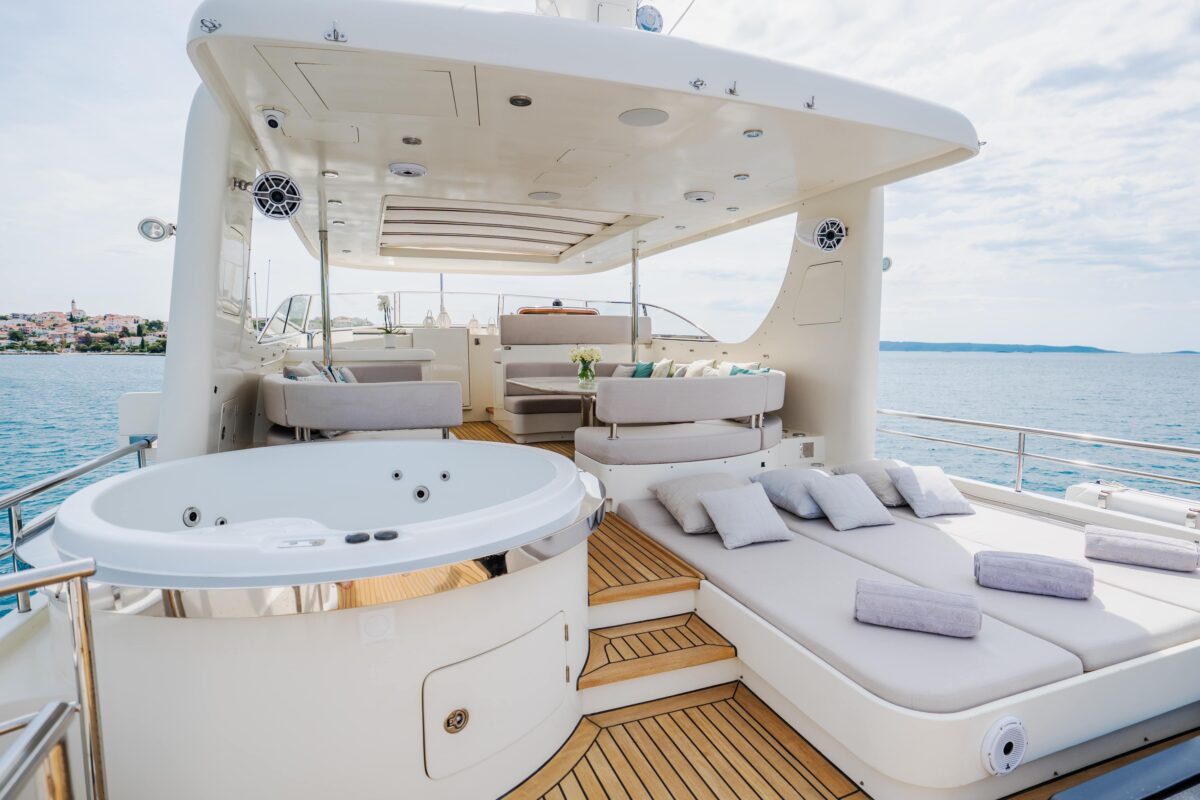 Photo #11 - Luxury Motor Yacht (Dream) en Sibenik - 22355