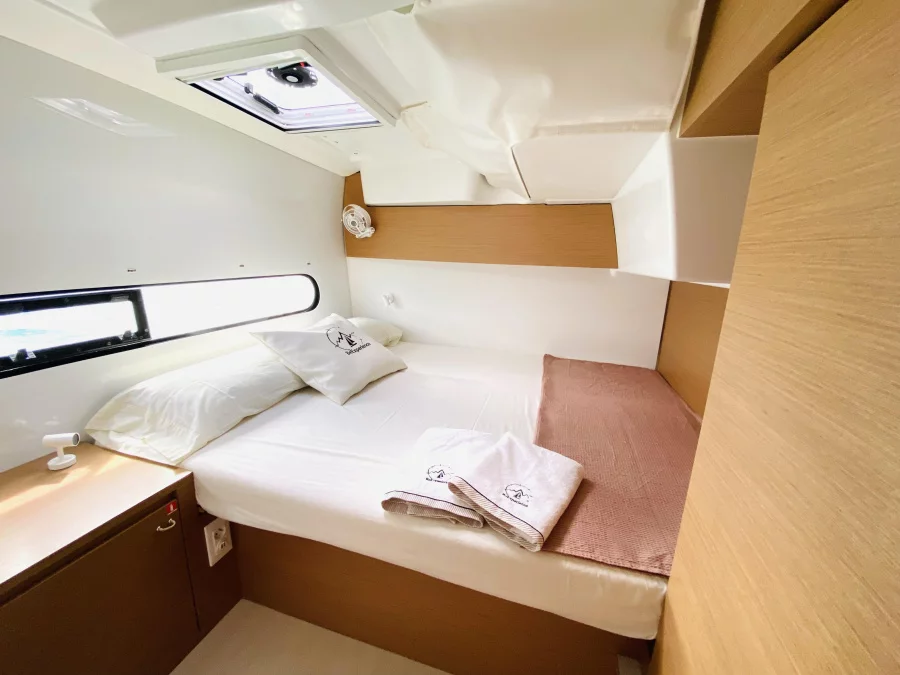 Excess 11 (MOANA Denia CREWED)  - 27