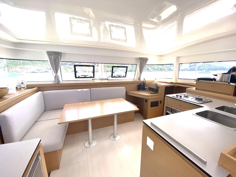 Excess 11 (MOANA Denia CREWED)  - 41