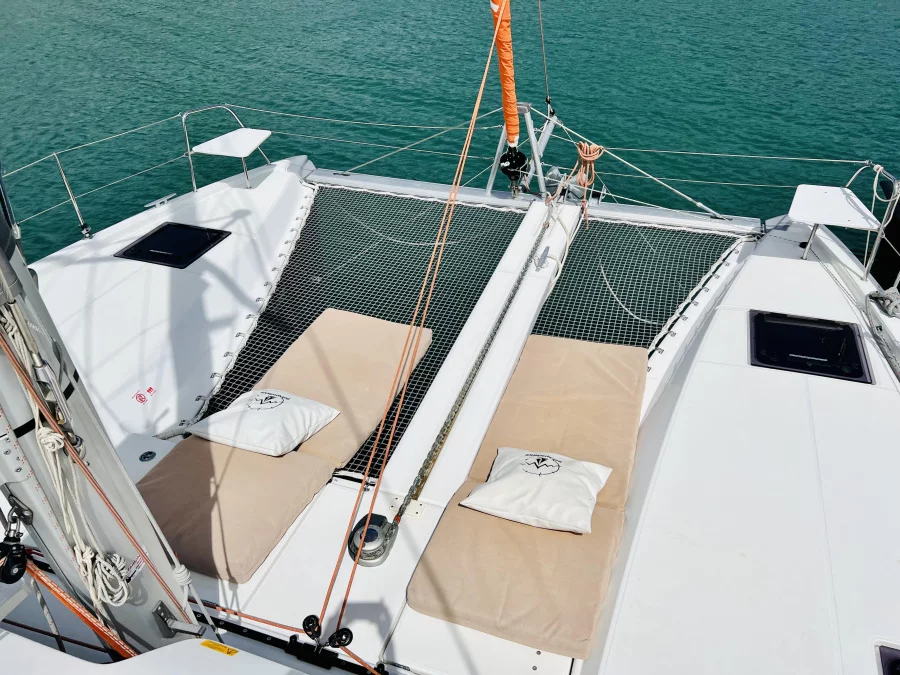 Excess 11 (MOANA Mallorca BAREBOAT)  - 43