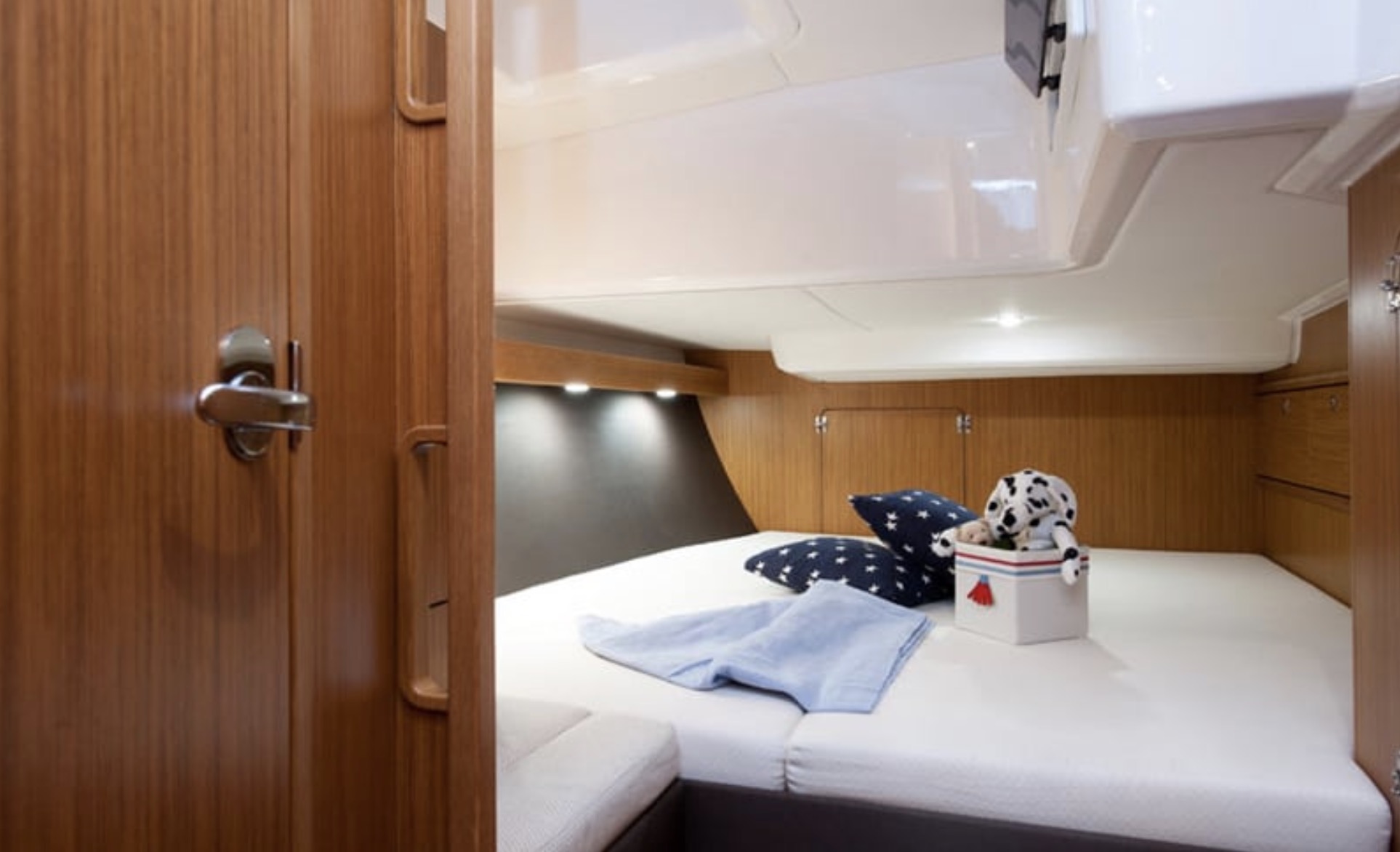 Photo #13 - Bavaria Cruiser 56 (KALLIRRHOE) in Rhodos - 22398