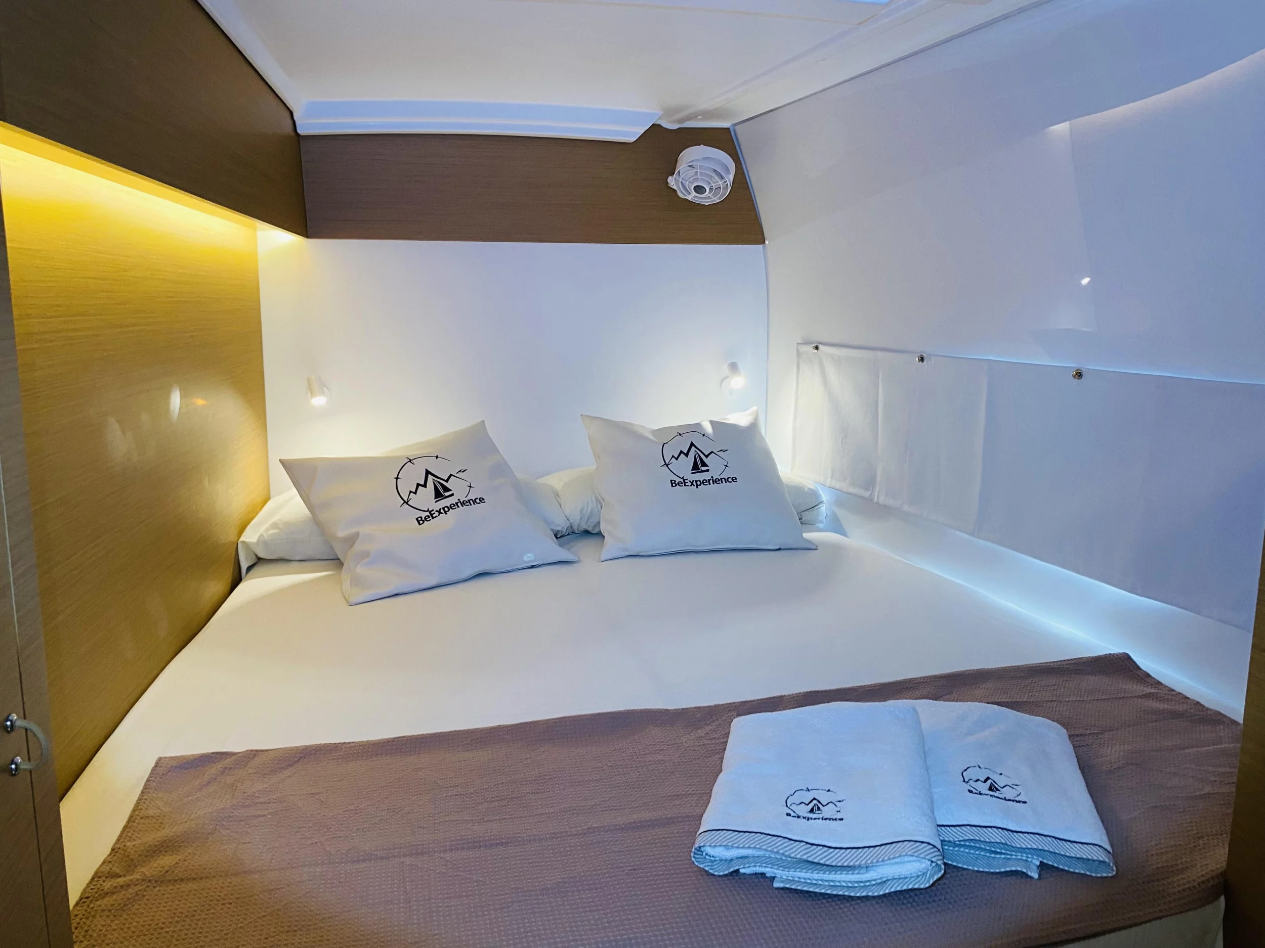 Excess 11 (YEMAYA Denia CREWED)  - 1