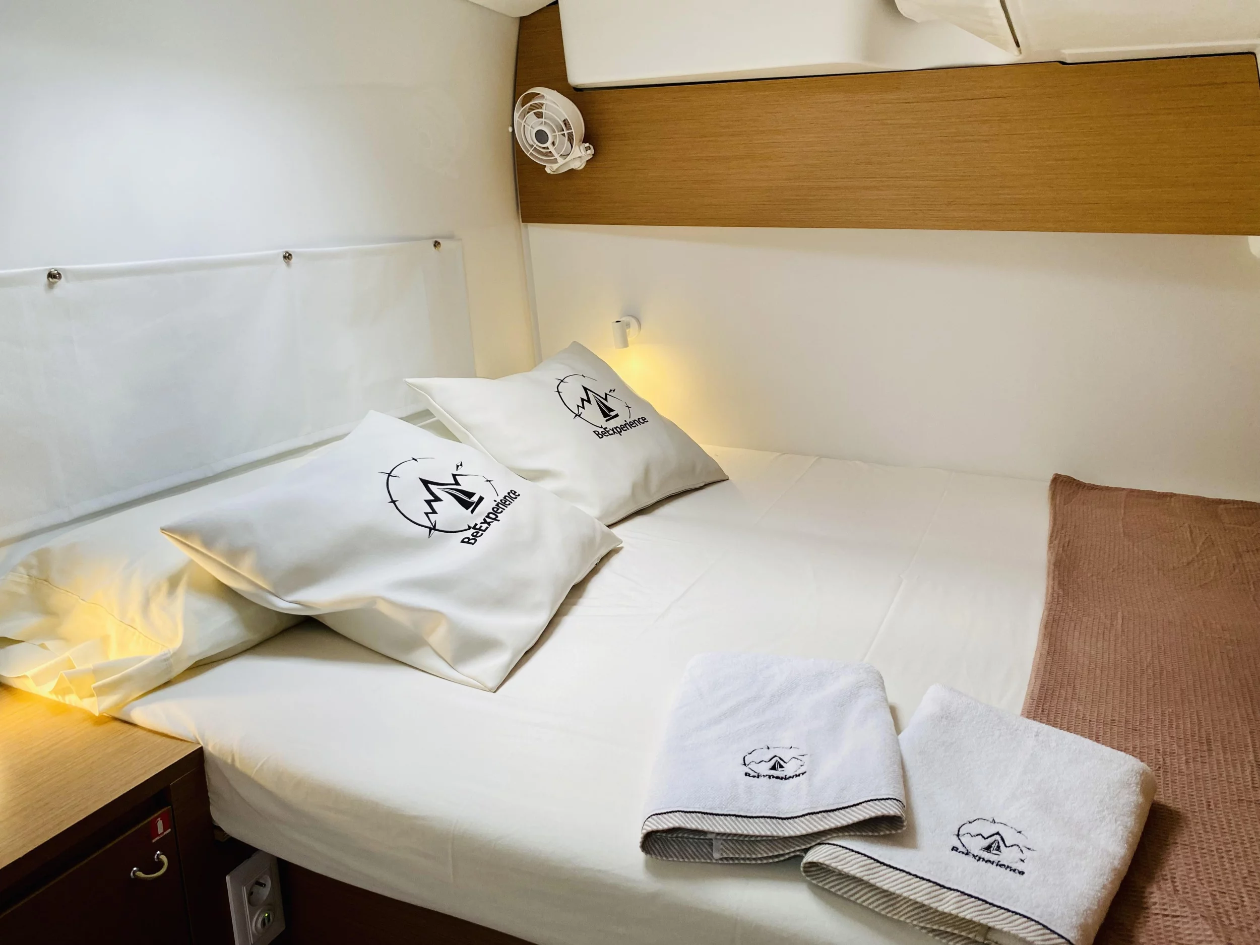 Excess 11 (YEMAYA Denia BAREBOAT)  - 46