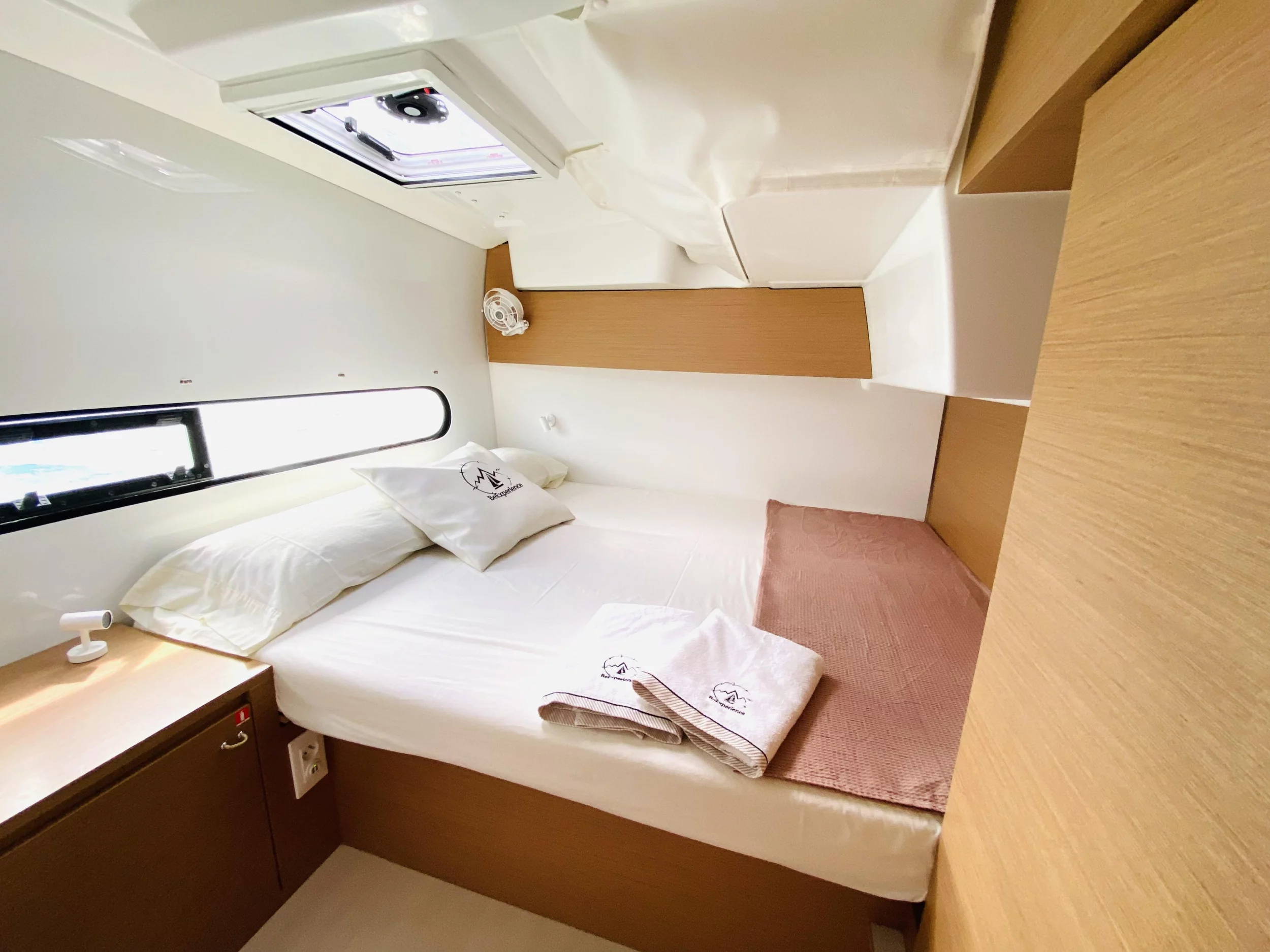 Excess 11 (YEMAYA Denia BAREBOAT)  - 49