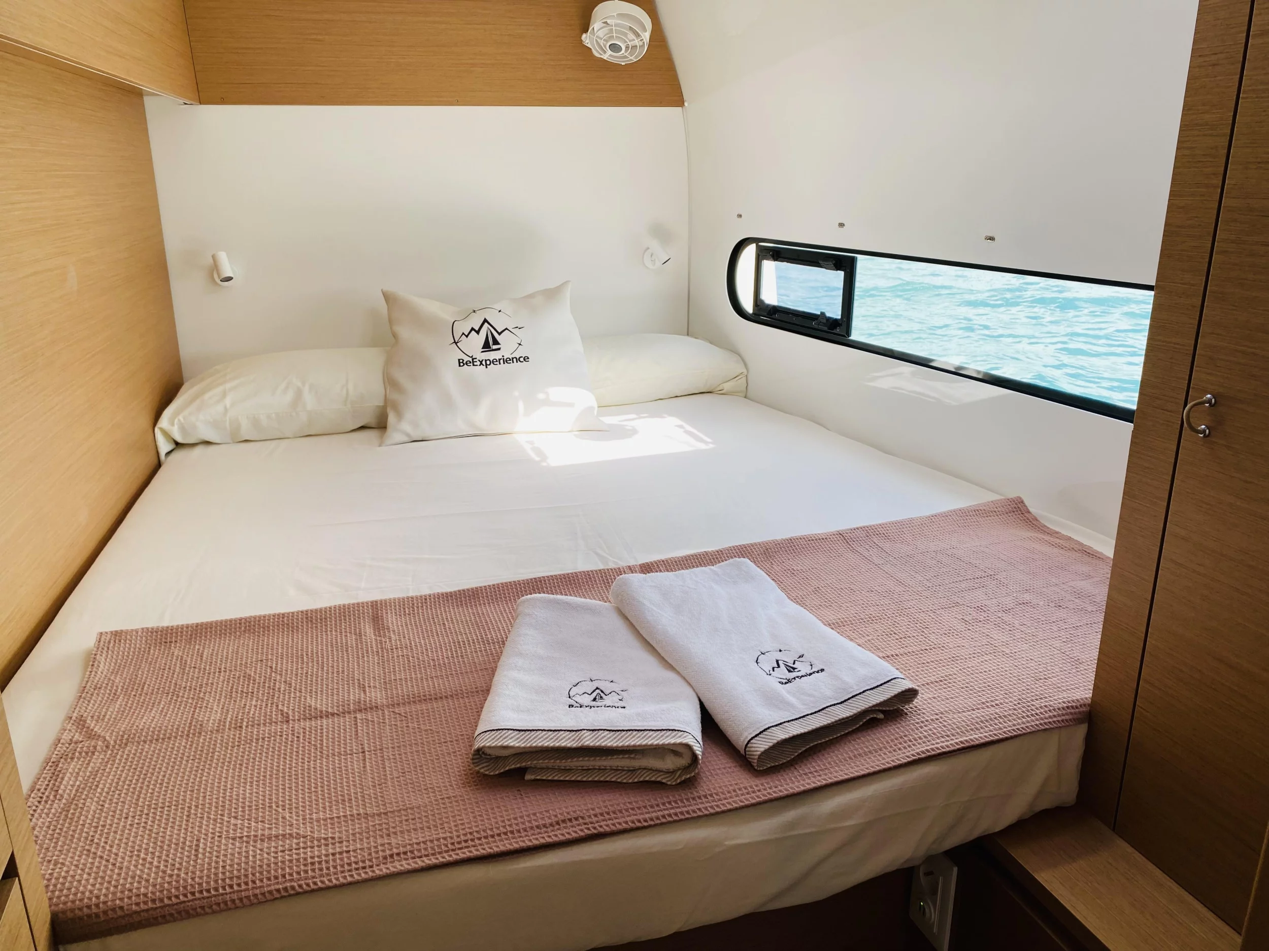 Excess 11 (YEMAYA Denia BAREBOAT)  - 8