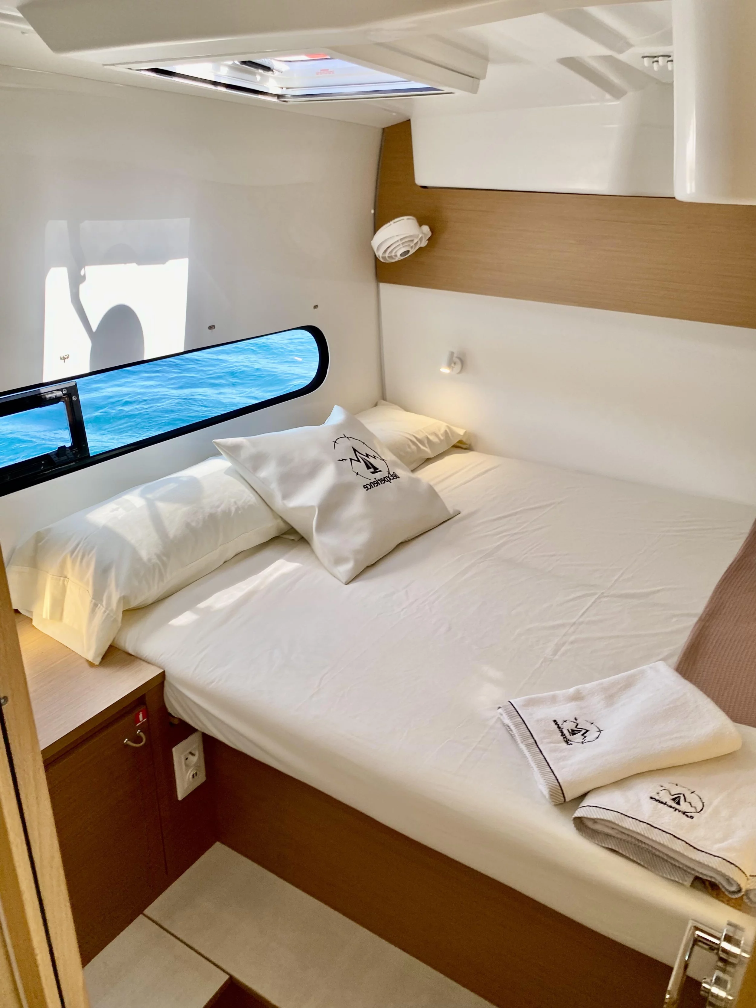 Excess 11 (YEMAYA Denia BAREBOAT)  - 40