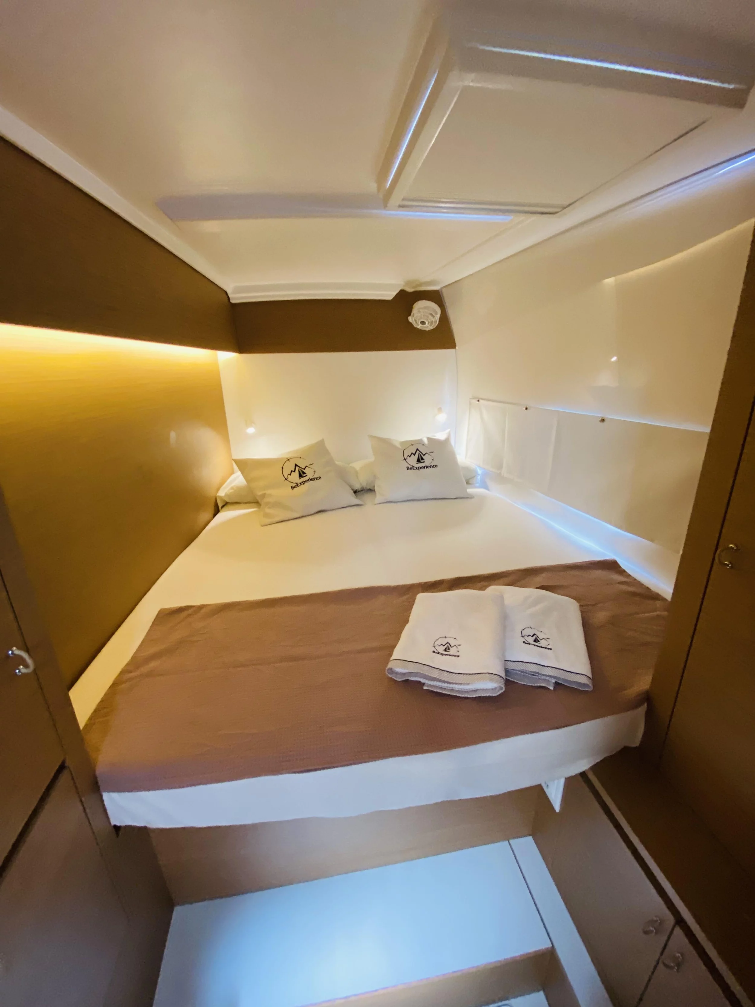 Excess 11 (OLOKUM Mallorca BAREBOAT)  - 29