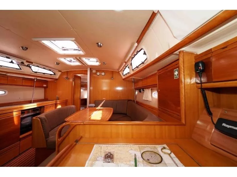Bavaria 40 Cruiser (ARIADNI) Interior image - 1