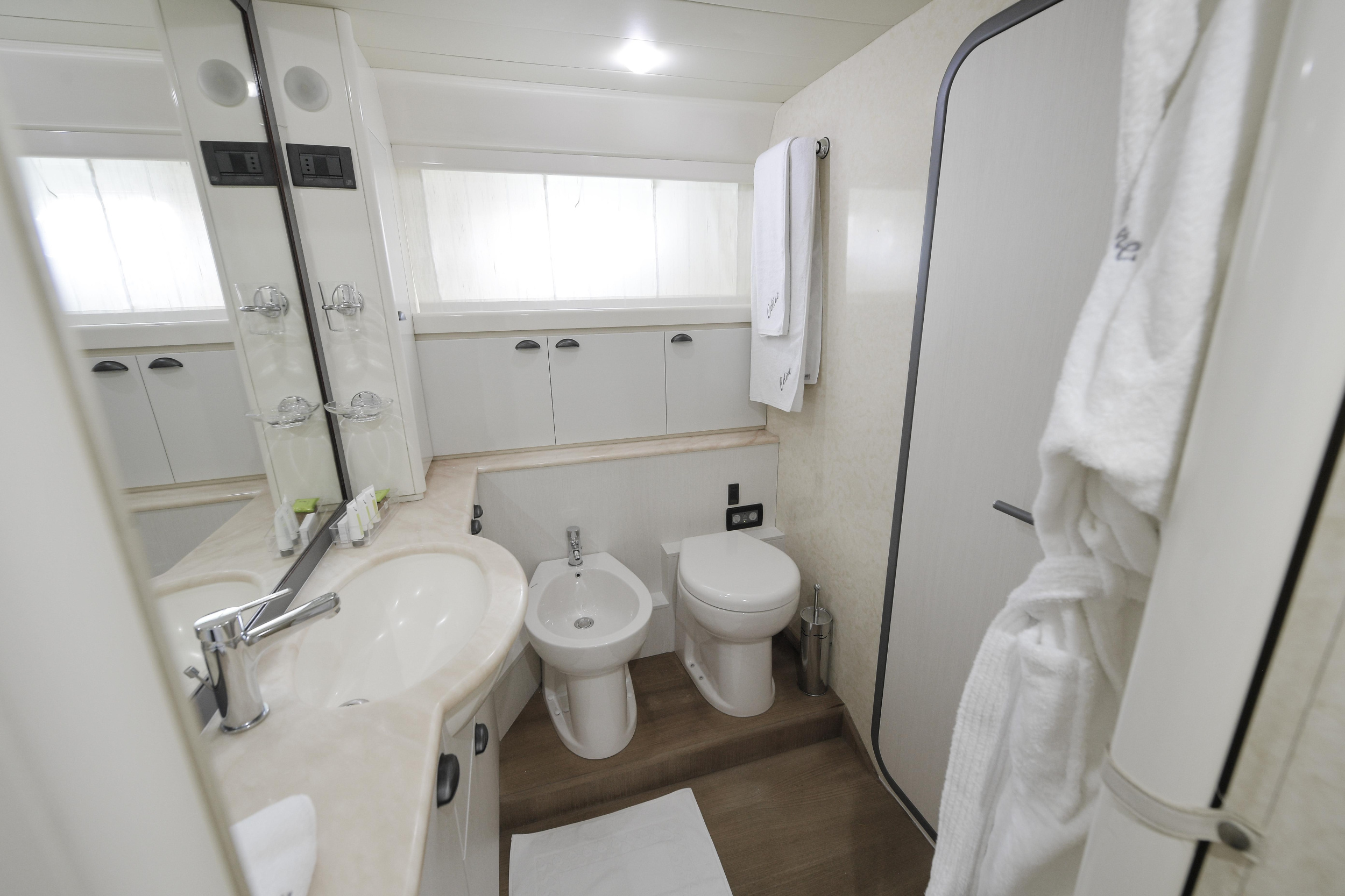 Photo #18 - Ferretti 70 (Celine) in San Vincenzo - 22403