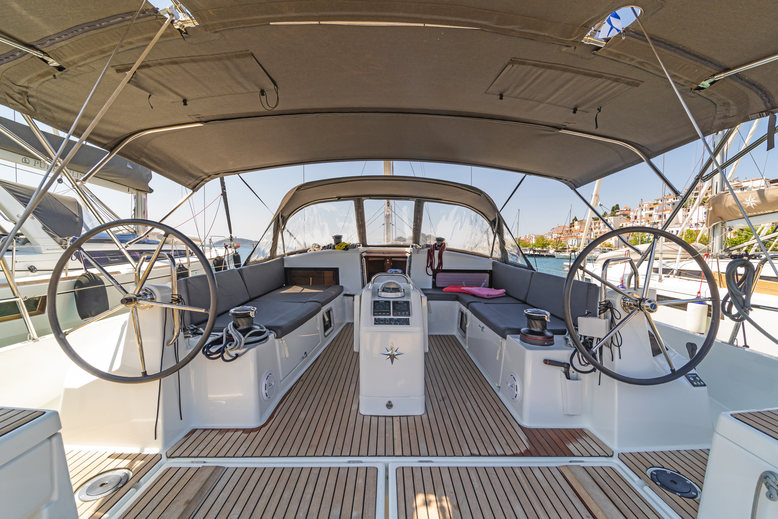 Photo #8 - Sun Odyssey 490 4cab (Calico Jack) in Athens - 20728