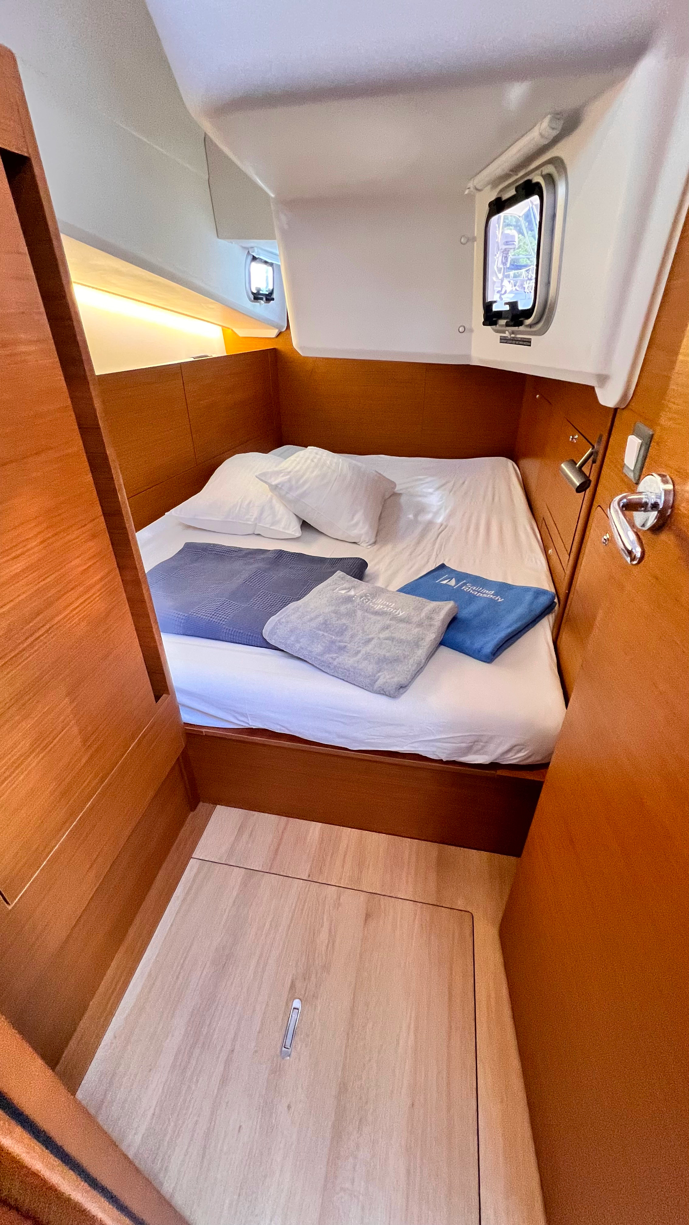 Photo #10 - Sun Odyssey 410 (Pelora) in Marmaris - 21754
