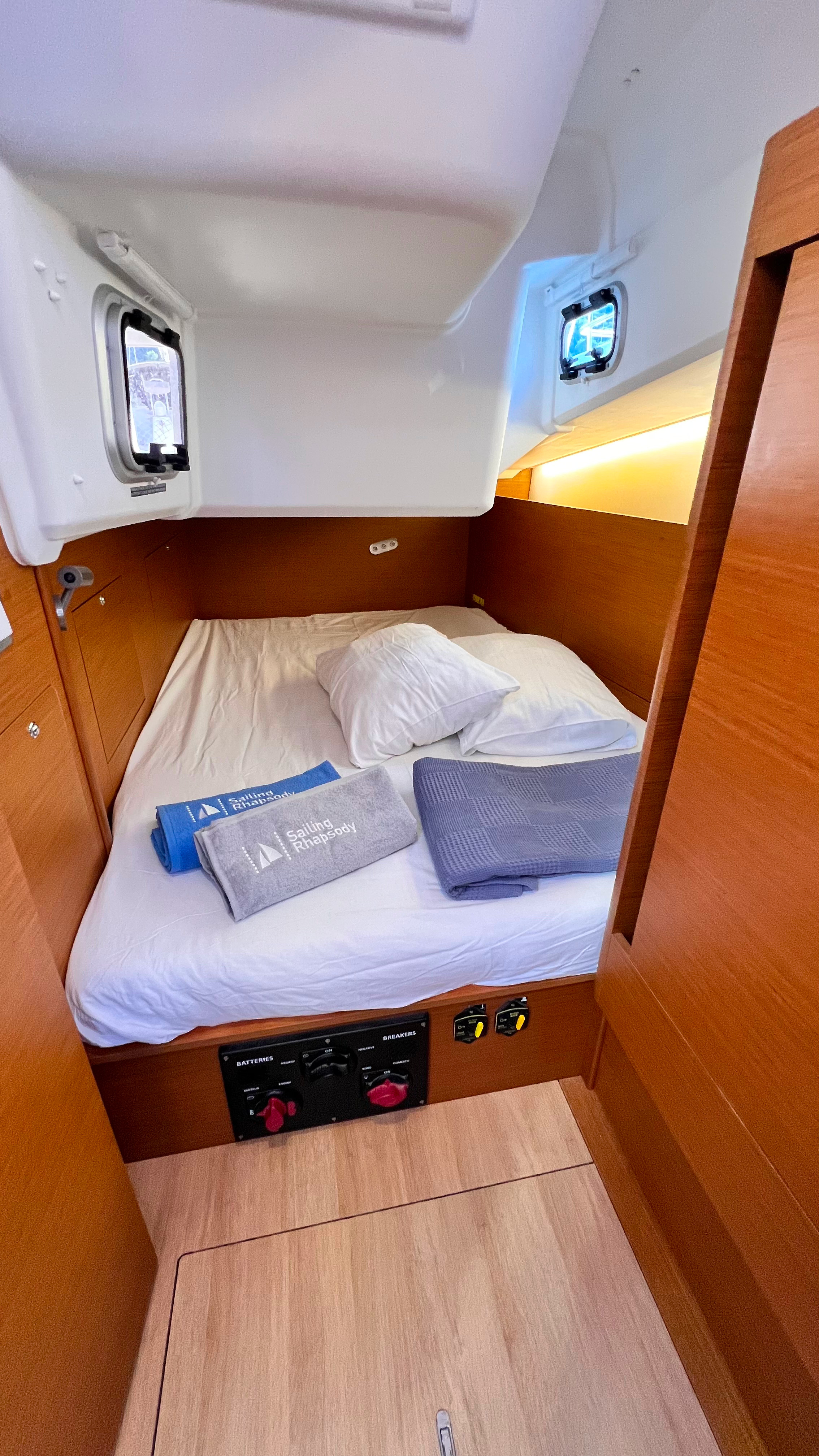 Photo #5 - Sun Odyssey 410 (Pelora) in Marmaris - 21754