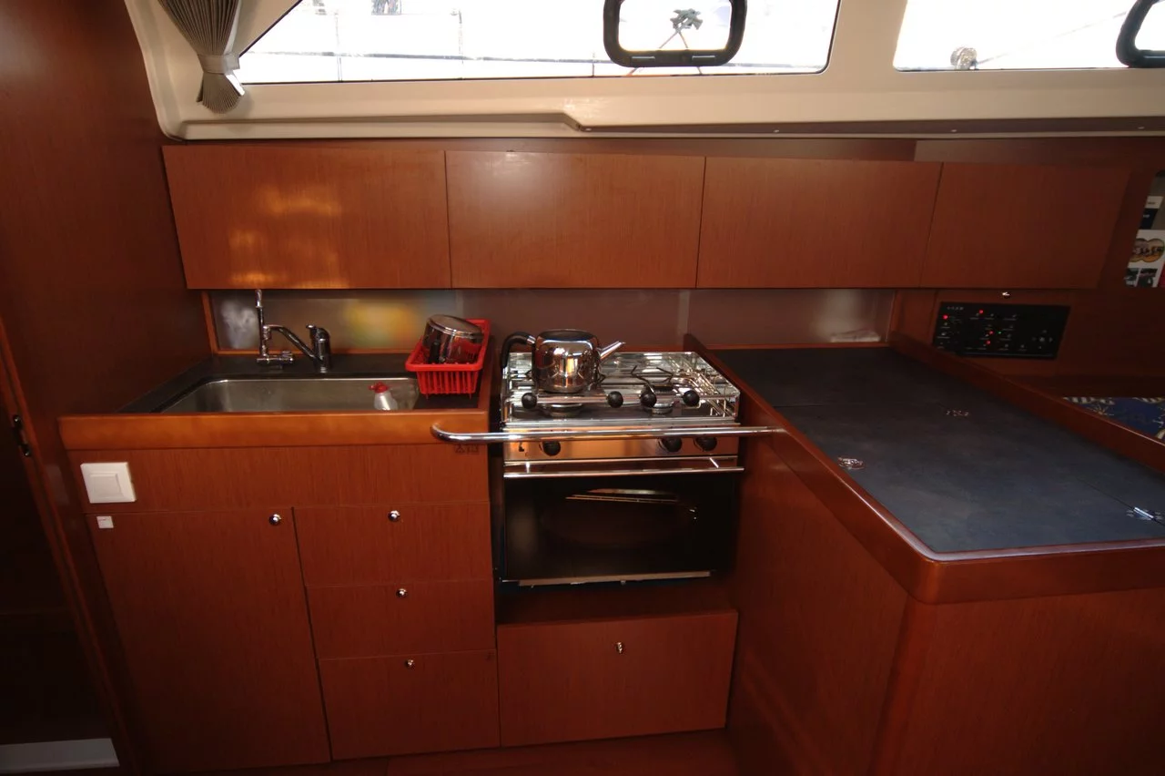 Oceanis 41.1 (Dragut S)  - 8