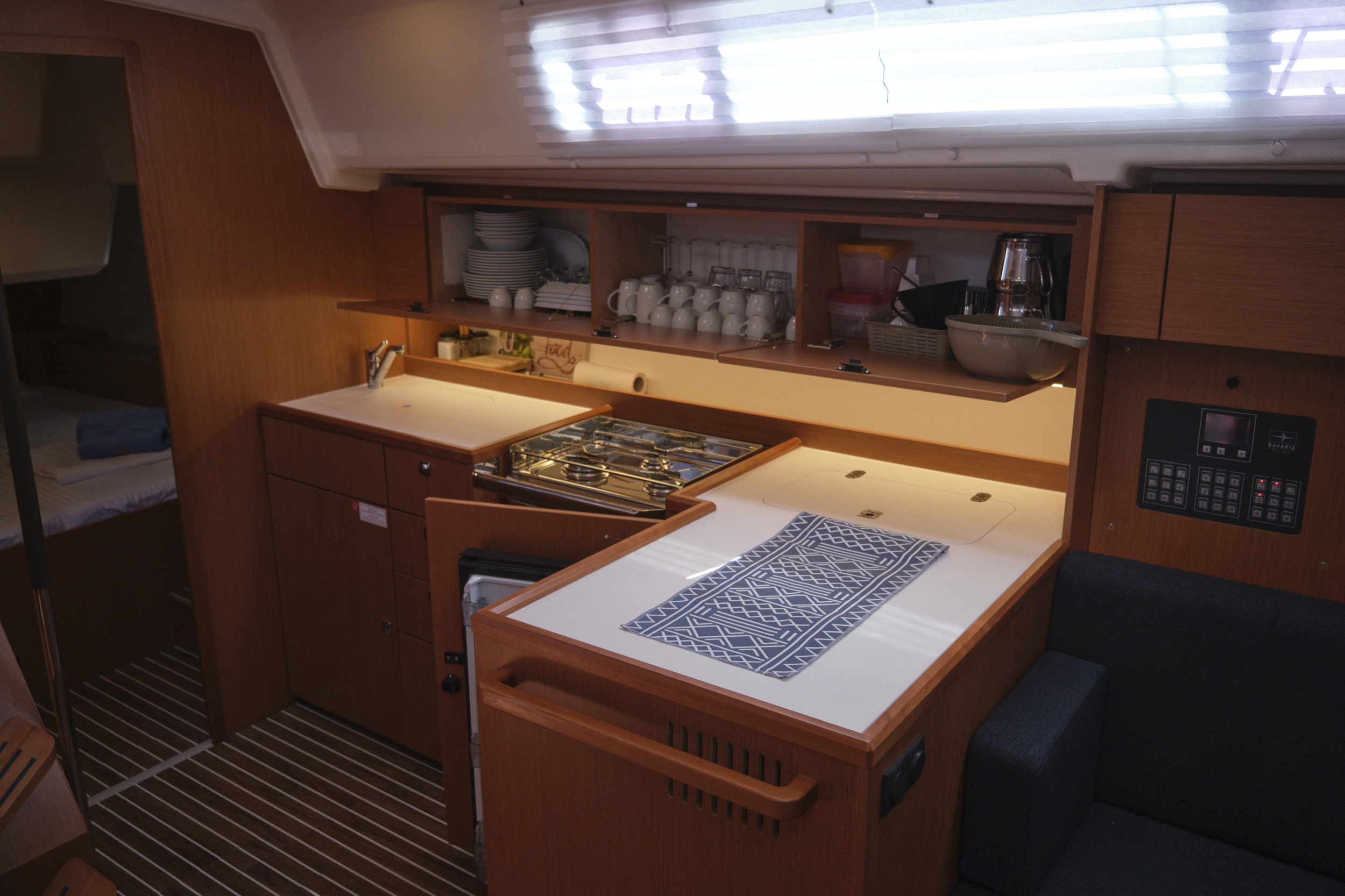 Photo #25 - Bavaria C42 (Selene) en Fethiye - 22102
