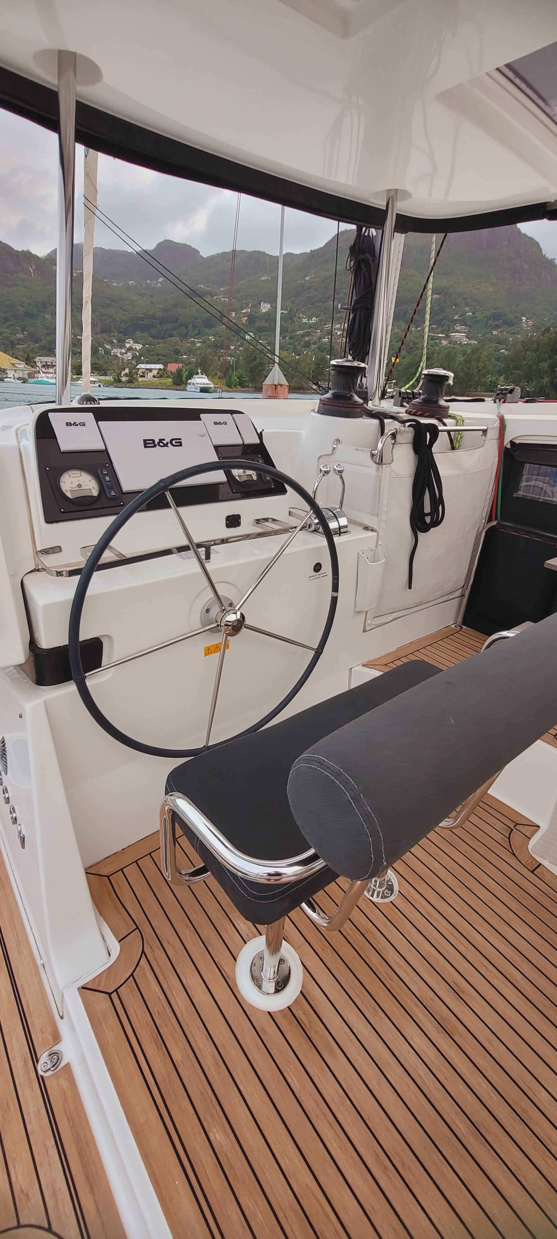 Photo #32 - Lagoon 42 (Best Q) in Mahe - 19331