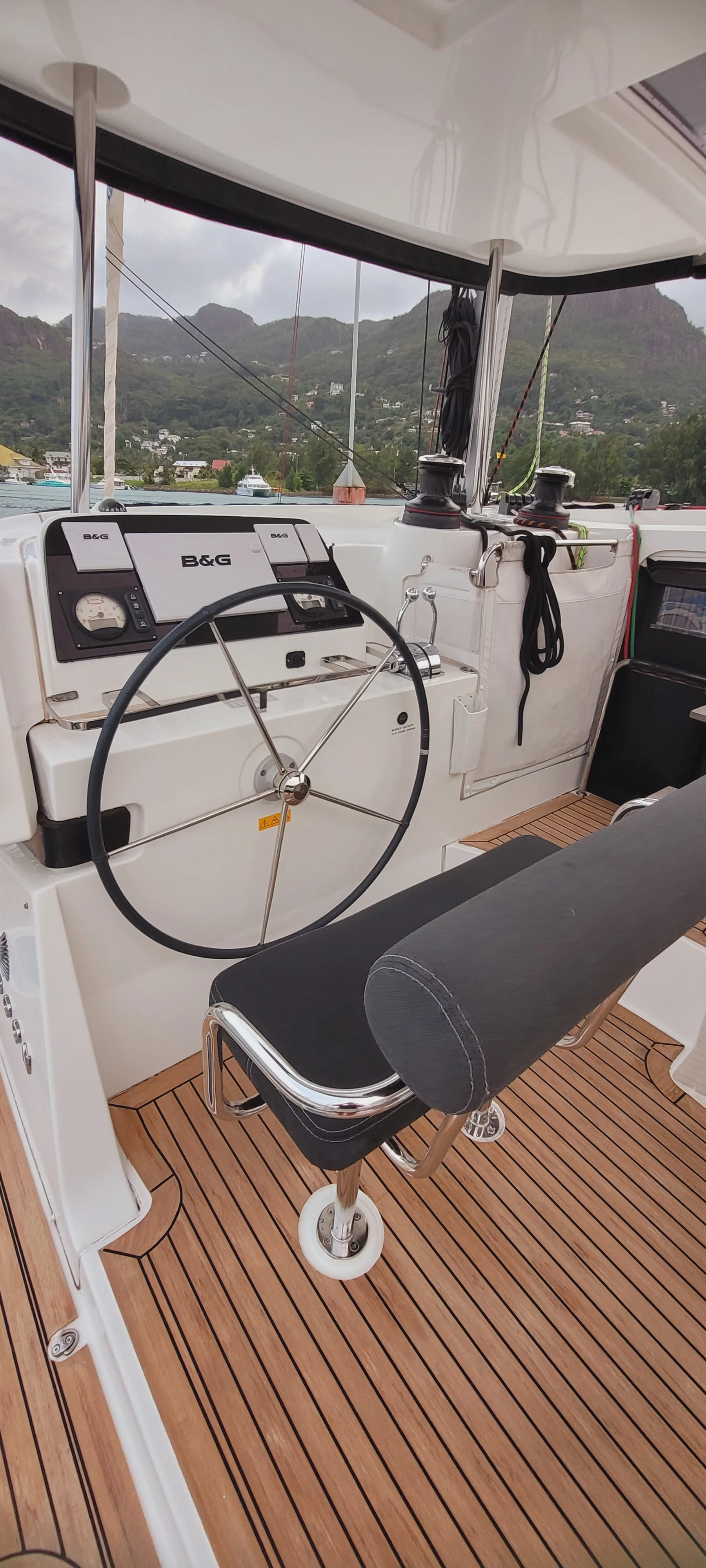 Lagoon 42 (Best Q)  - 31