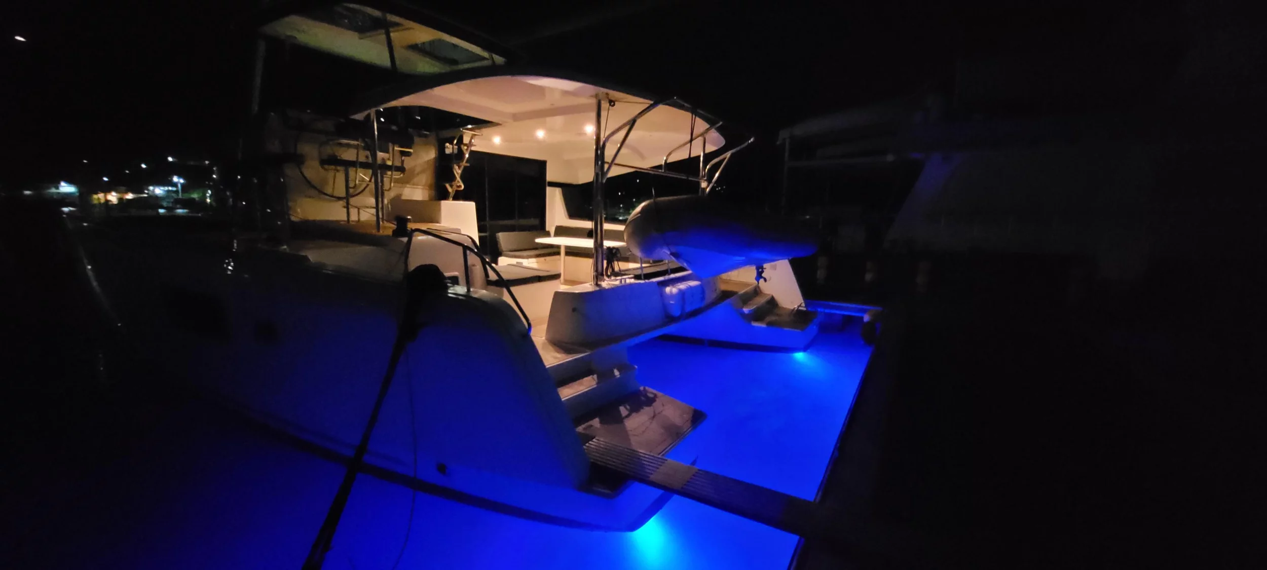 Lagoon 42 (Best Q)  - 5
