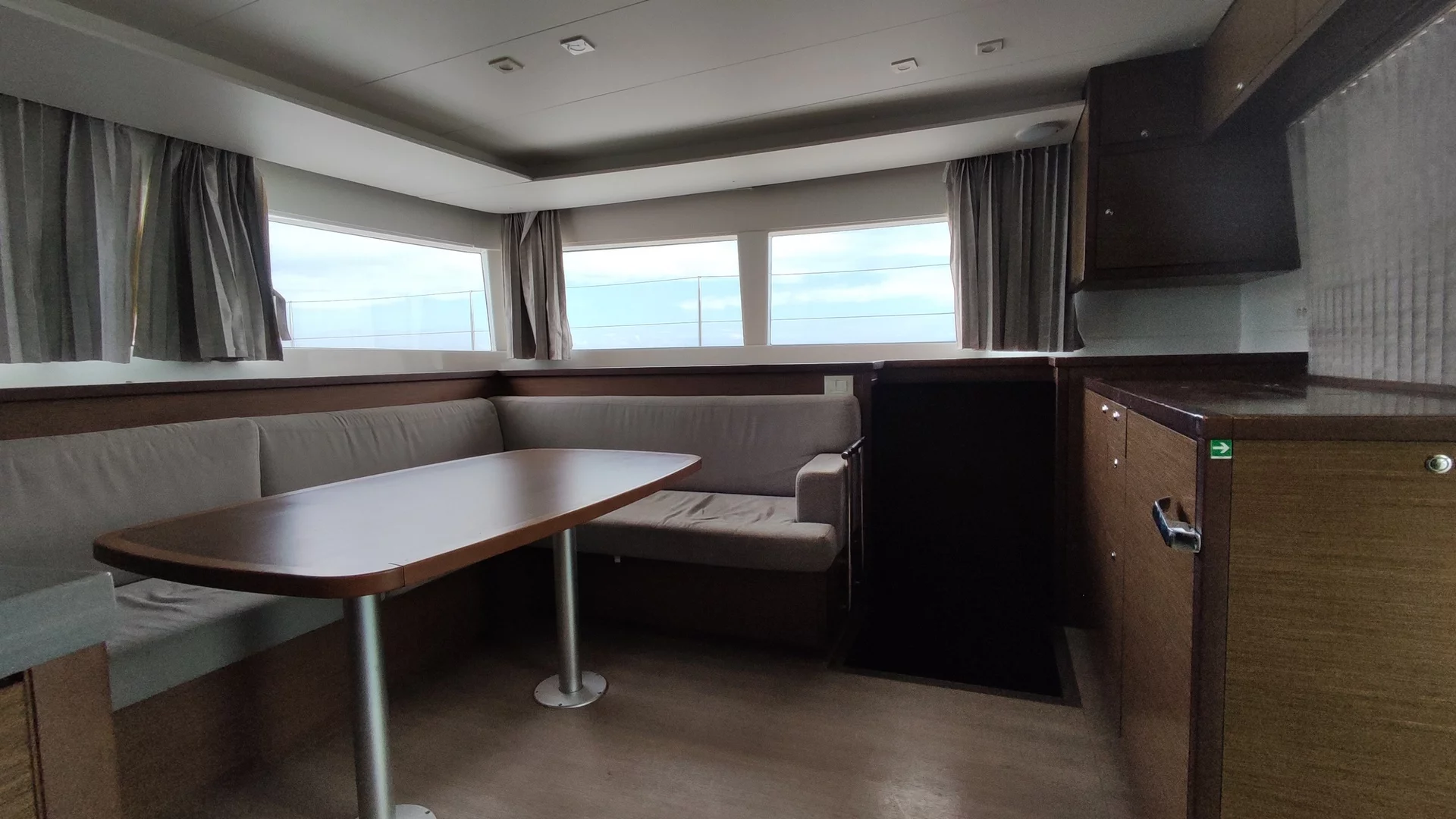 Lagoon 450 Flybridge (Alex Jr.)  - 23
