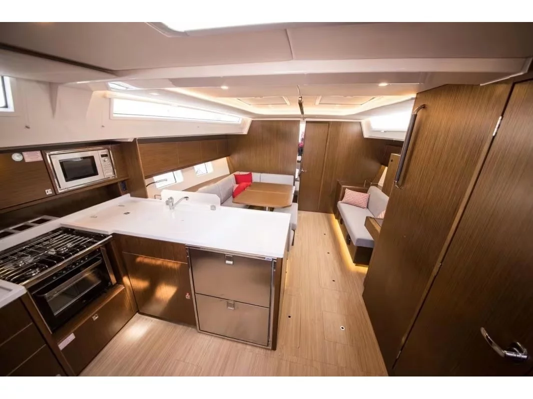 Bavaria C45 (NUESTRA EMILIA) Interior image - 6