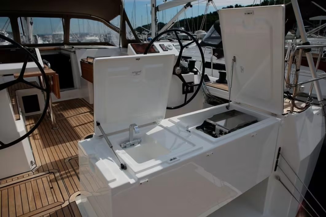 Photo #6 - Bavaria C45 (NUESTRA EMILIA) in Izola - 23462