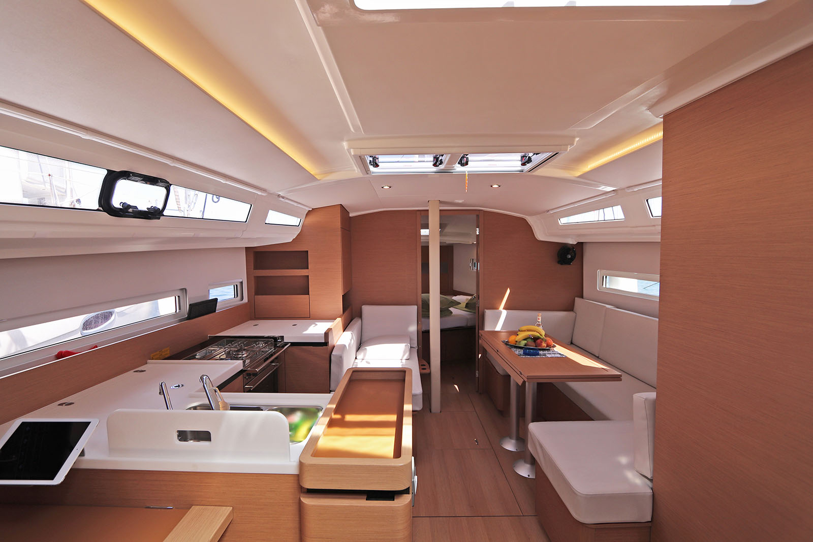 Photo #7 - Sun Odyssey 410 (Paris) in Lavrion - 22128