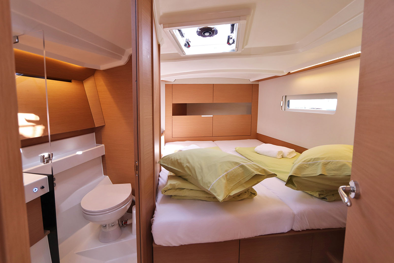 Photo #10 - Sun Odyssey 410 (Paris) in Lavrion - 22128