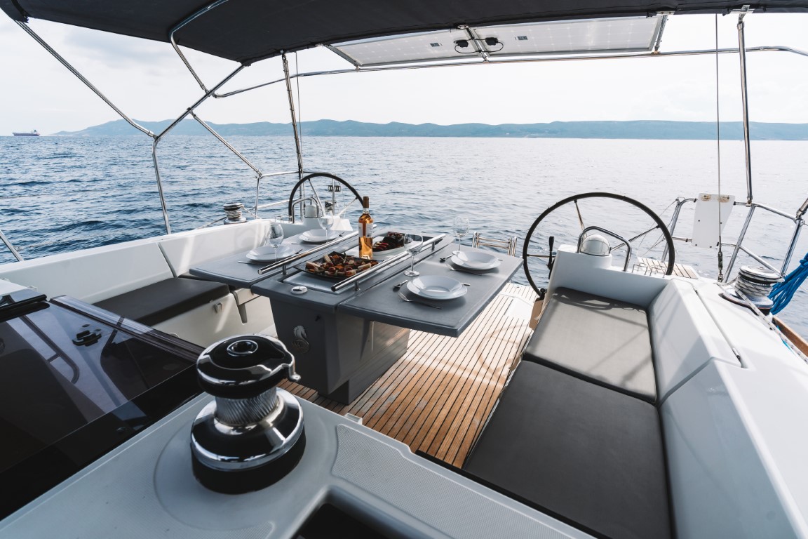 Photo #9 - Oceanis 45 (Rafaella) en Volos - 22465