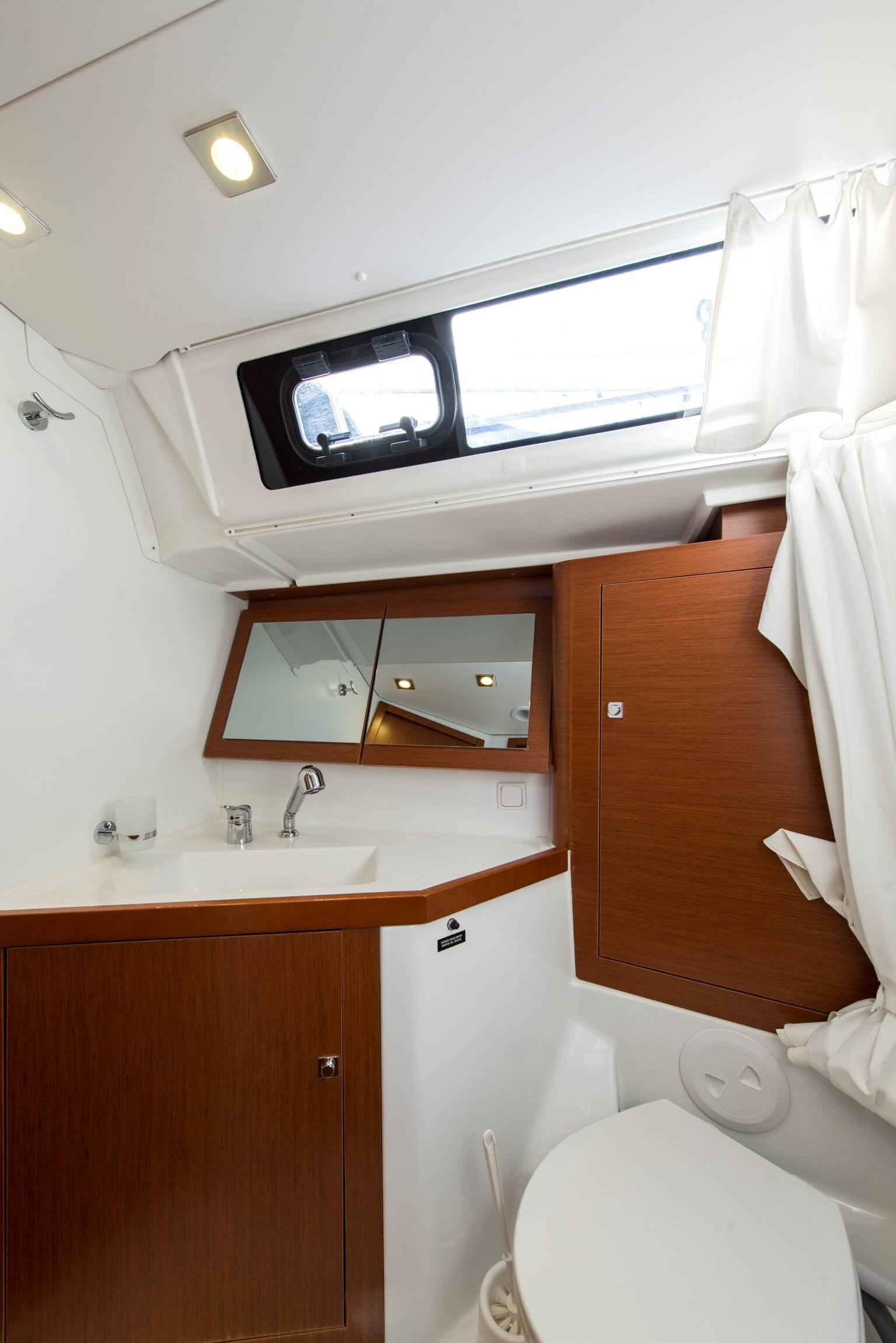 Photo #10 - Oceanis 45 (Rafaella) en Volos - 22465