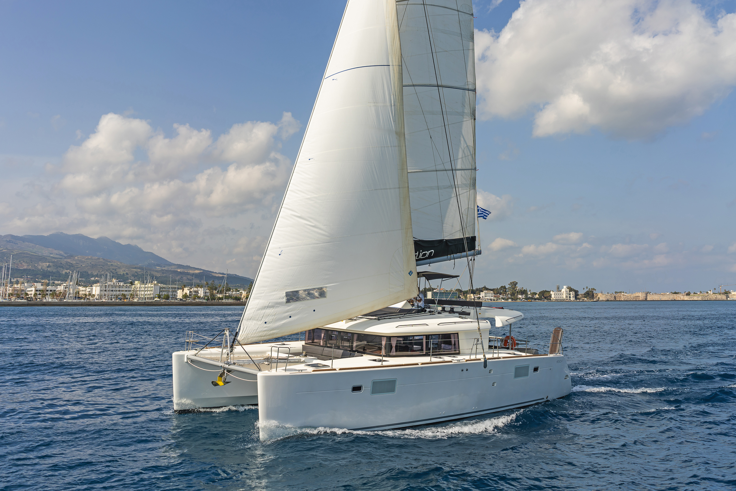 Photo #2 - Lagoon 450 Fly & GEN (Nemesis) en Kos - 11362