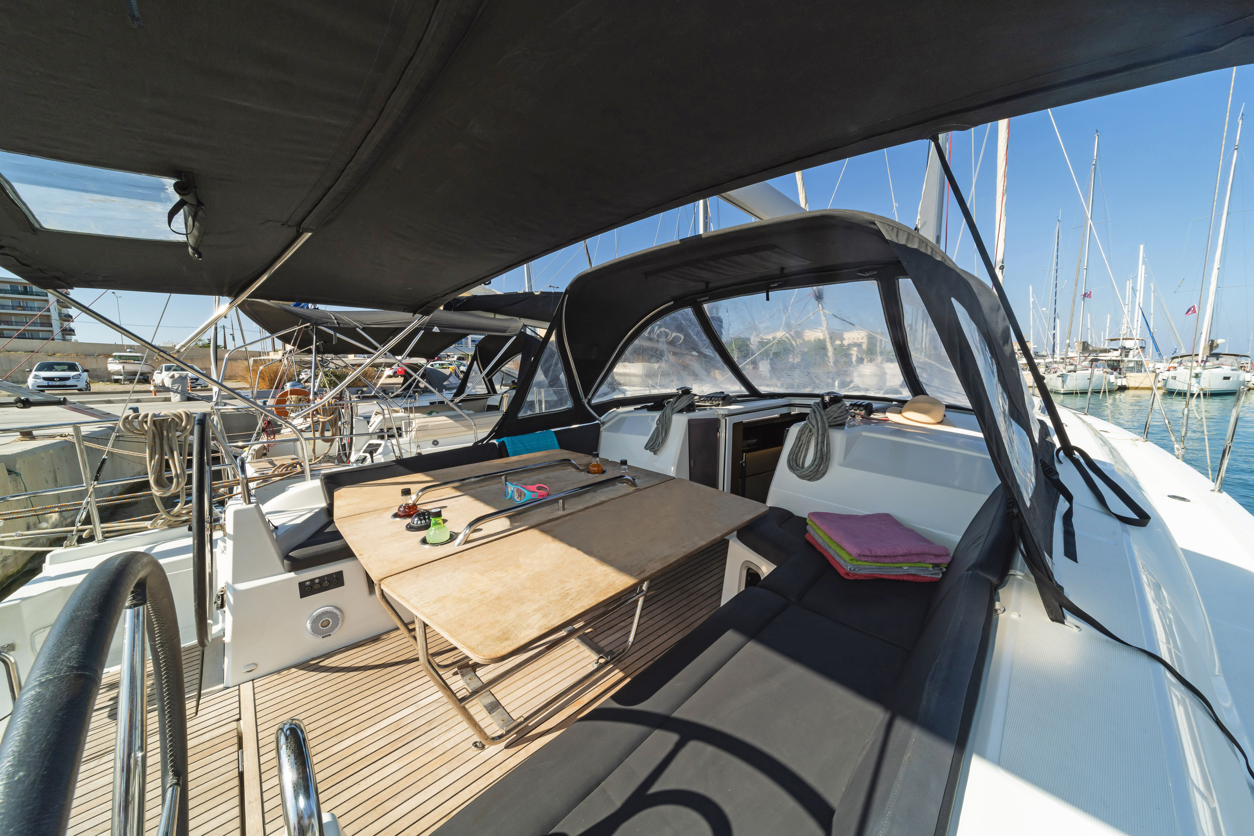 Photo #2 - Oceanis 40.1 (3+1 cab) (Mojito) in Kos - 14961