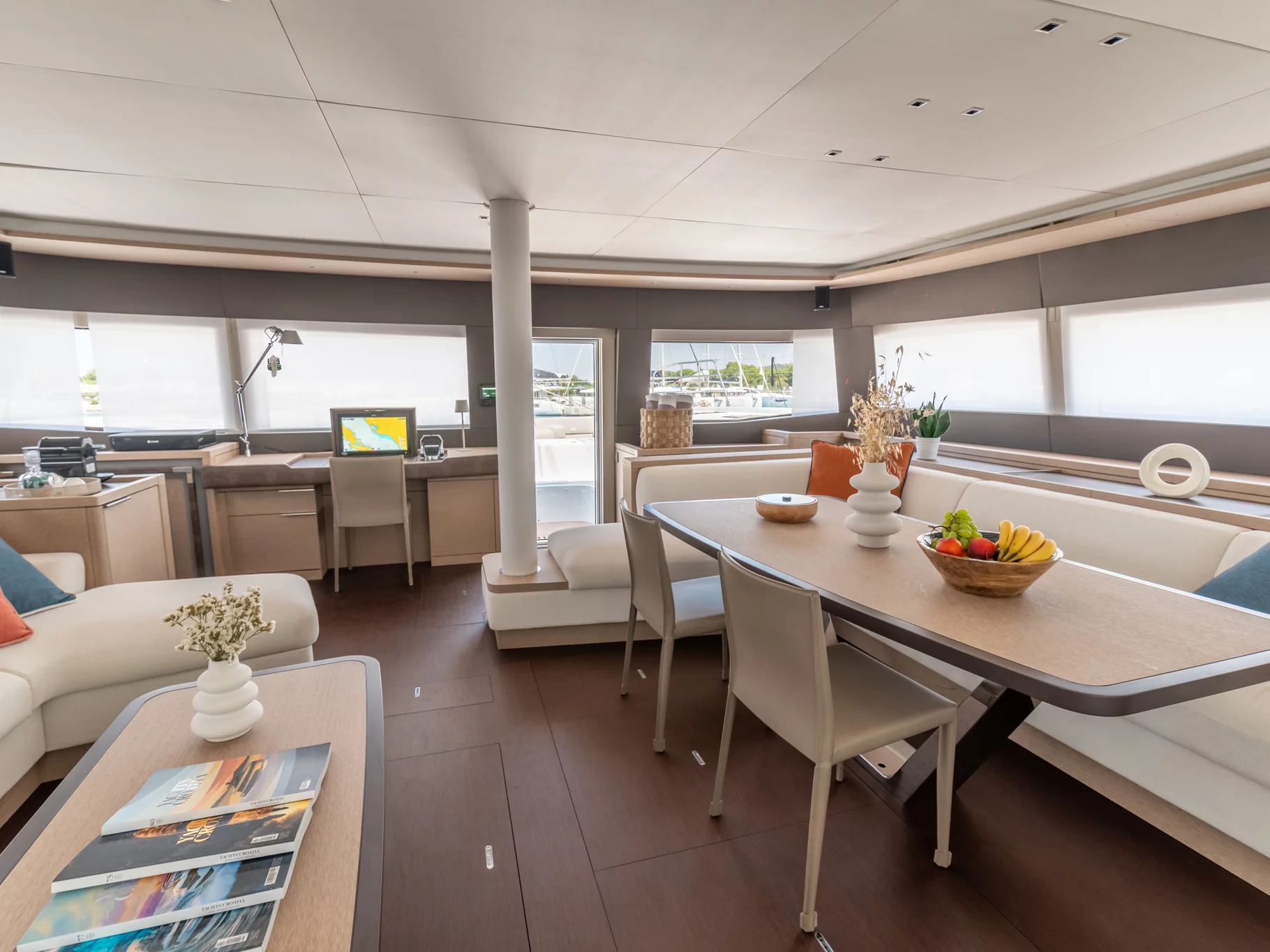 Lagoon Sixty 5 (SEADUCTIVE ORCA) Interior image - 38