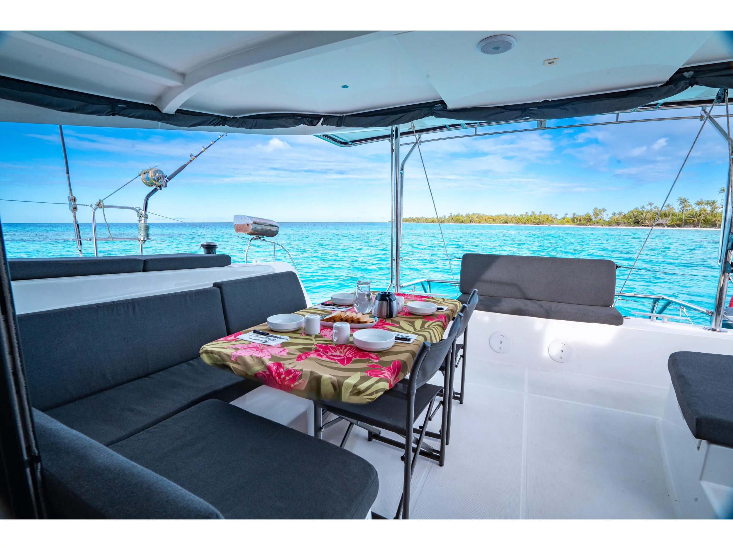 Lagoon 42 (Poe Hina) Interior image - 4
