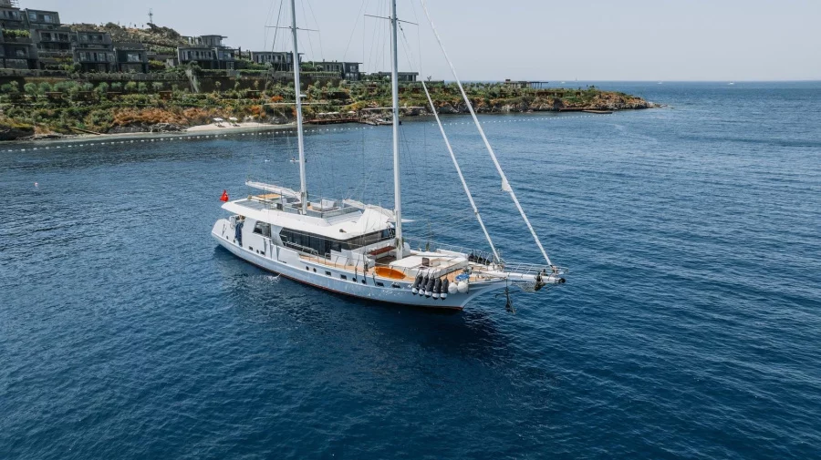 Motorsailer S4 (S4)  - 2