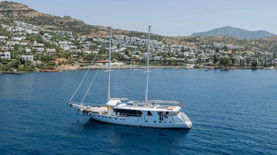 Motorsailer S4 (S4)  - 24