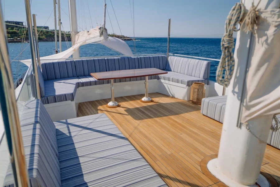 Motorsailer S4 (S4)  - 5