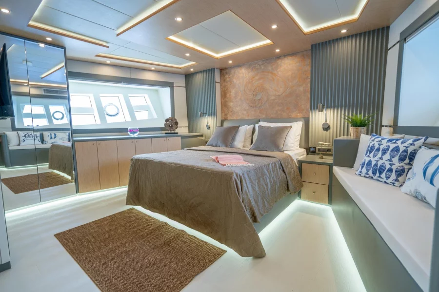 27M Trawler Motor Yacht Lavin (Lavin)  - 22