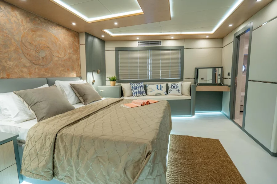 27M Trawler Motor Yacht Lavin (Lavin)  - 21