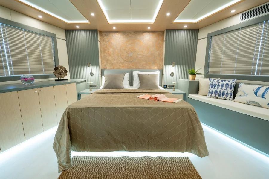 27M Trawler Motor Yacht Lavin (Lavin)  - 5
