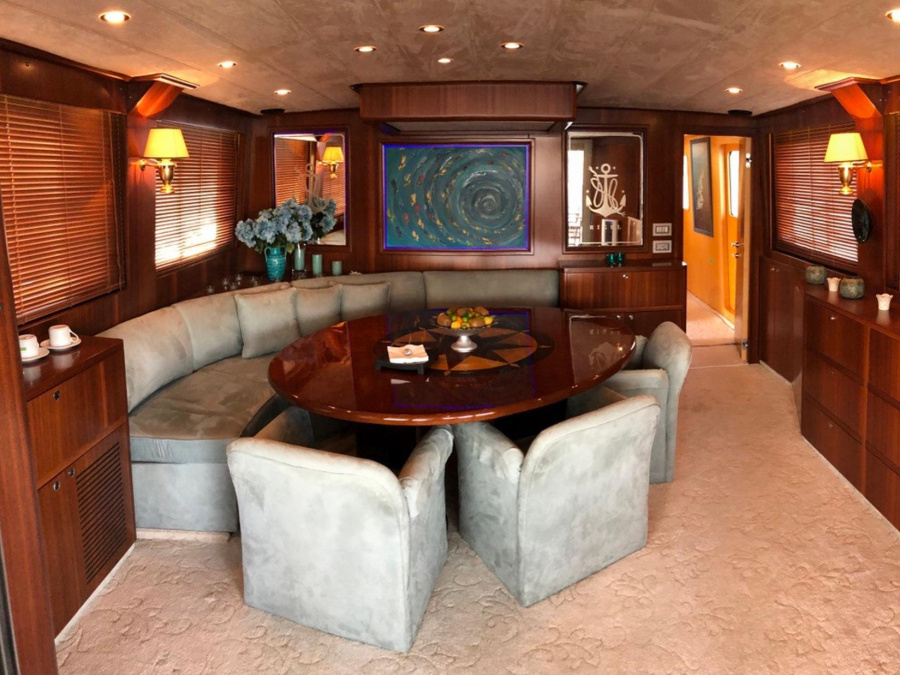 Interior image - 2