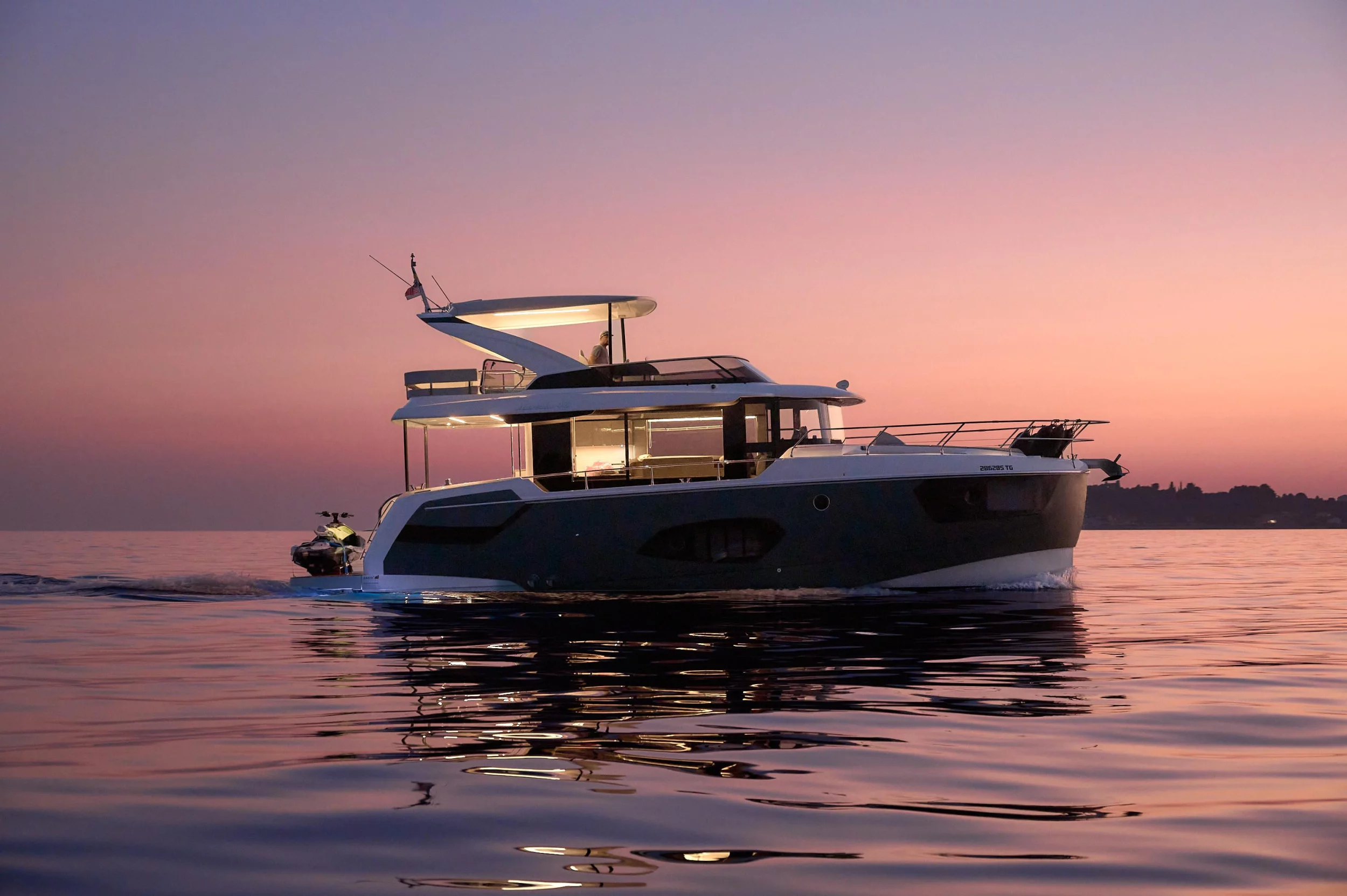 Navetta 48 (AVA)  - 102